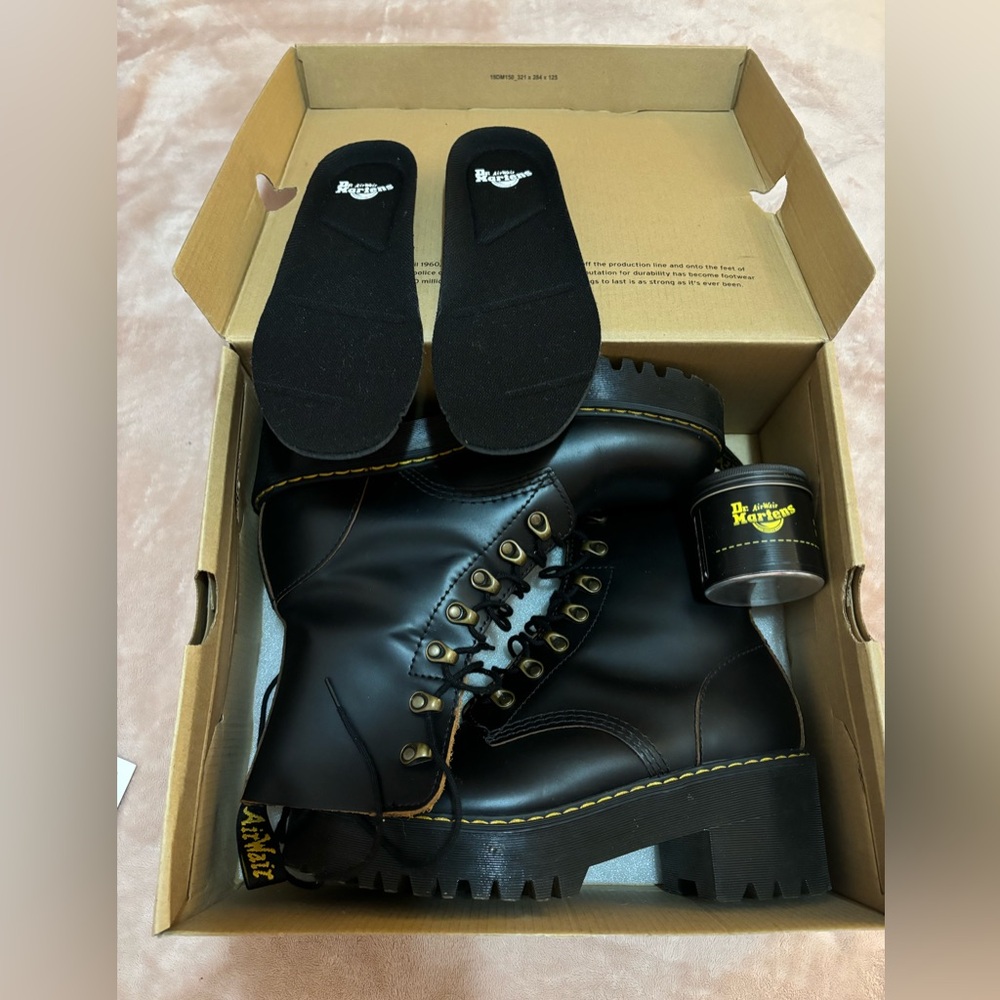 Dr. Martens Leona 7 Hook Boots W Sz 9, cushion insoles, and Wonder Balsam
